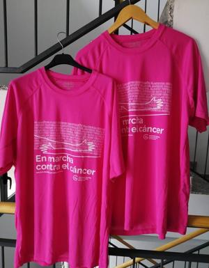 La Junta Local de la AECC pone a la venta las camisetas para la Marcha Rosa