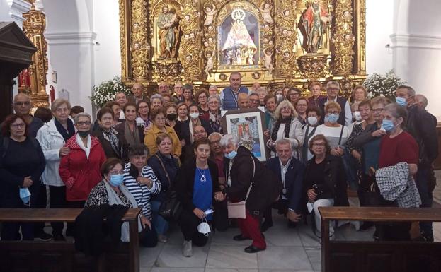 Los mayores del Club La Paz reciben un homenaje en el santuario de la Virgen de la Montaña