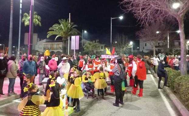 El desfile de Carnaval volverá a llenar de alegría y color las calles de Malpartida de Cáceres