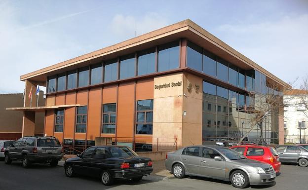 La oficina de la Seguridad Social de Trujillo tiene siete vacantes en la plantilla