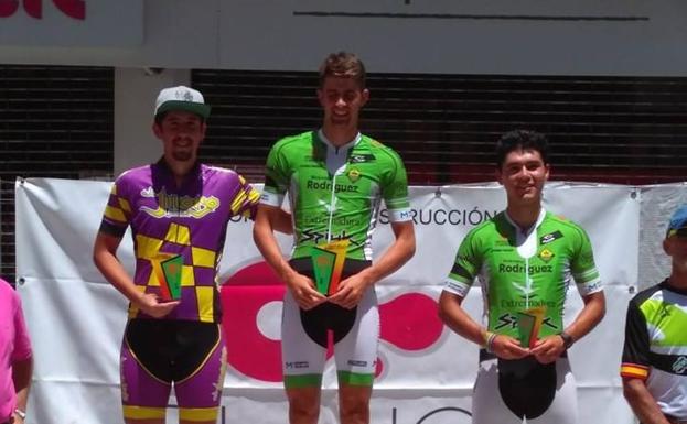 El miajadeño David Correyero se impone en el Gran Premio San Jorge de Cáceres