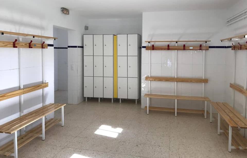 Los vestuarios del Estadio Municipal de Miajadas estrenan mobiliario