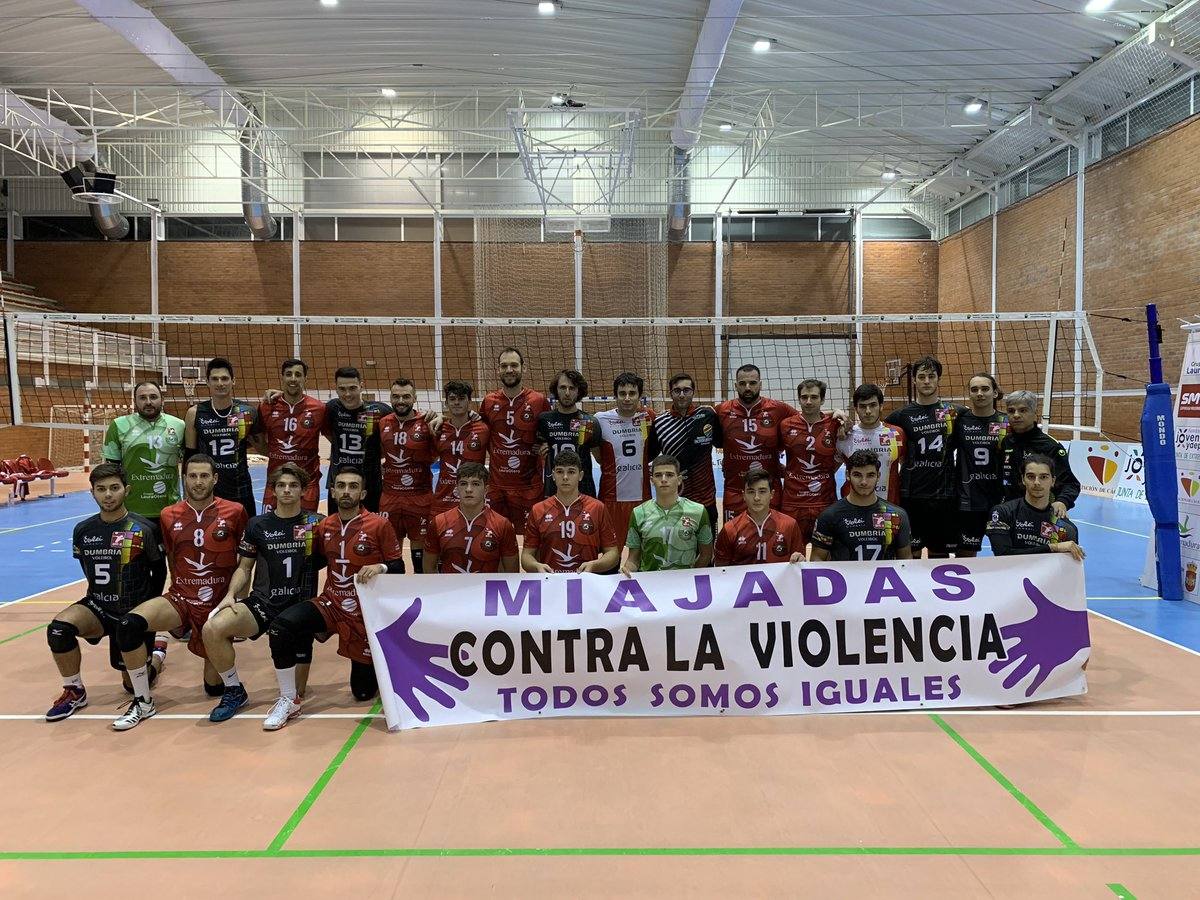 0-3 Grupo Laura Otero - Dumbría, rivales unidos contra la violencia de género