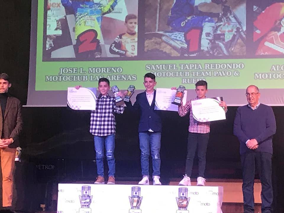 Samuel Tapia recoge en Cáceres el trofeo de campeón de Extremadura 2019