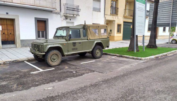 La Brigada Militar Extremadura XI de Bajadoz trabajó ayer en Miajadas