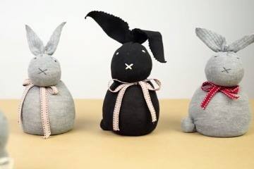 Los alumnos de #Ludotecaencasa fabrican sus propios conejitos y huevos de Pascua