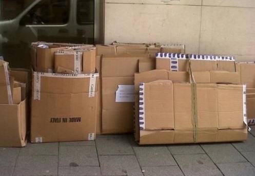La recogida puerta a puerta de cartón comercial se realizará mañana viernes