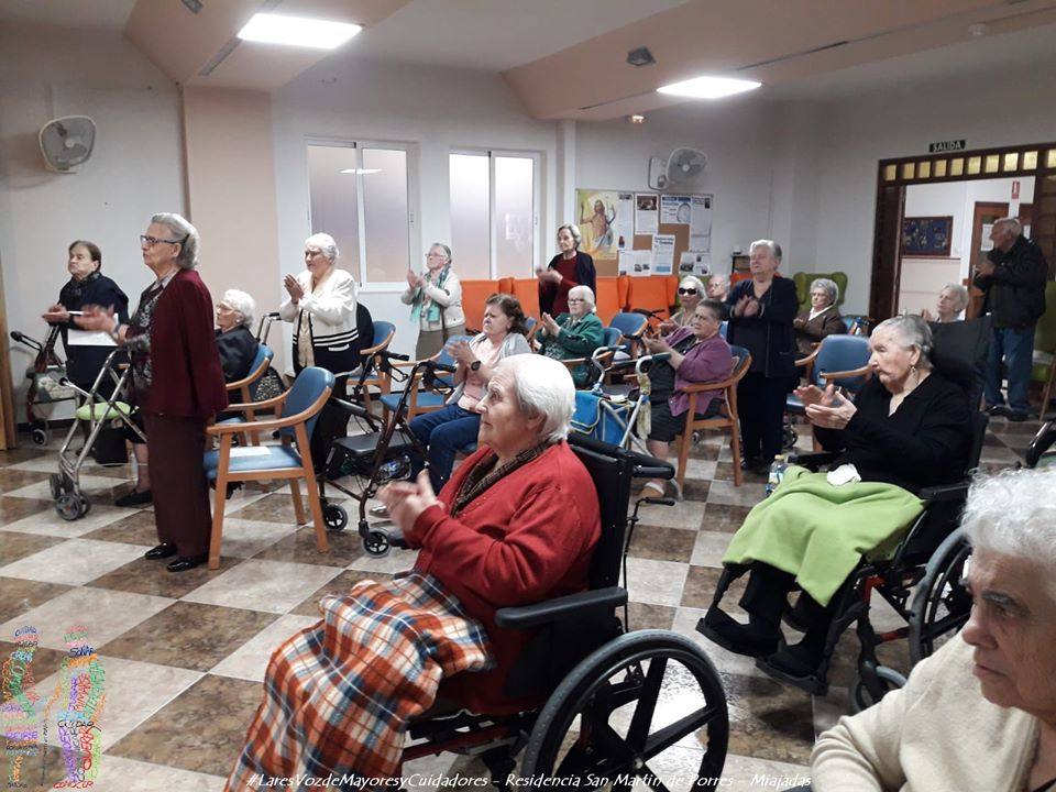 Los mayores de San Martín de Porres han celebrado la Semana Santa dentro de la residencia