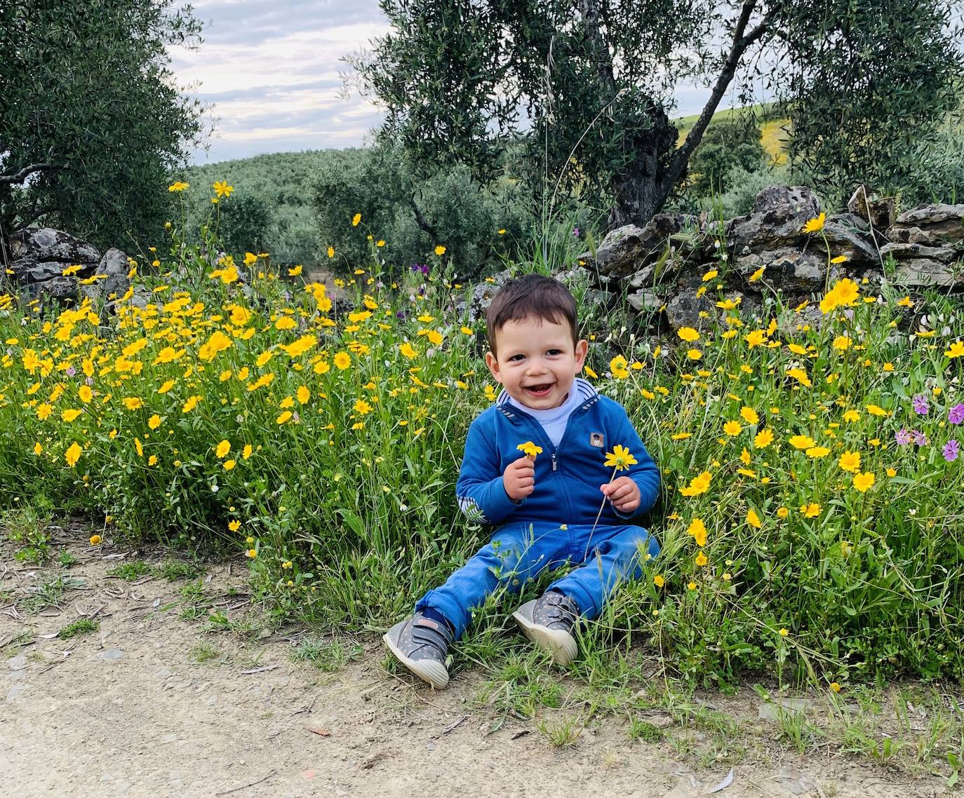 Los miajadeños comparten la alegría de sus hijos al volver a salir a la calle