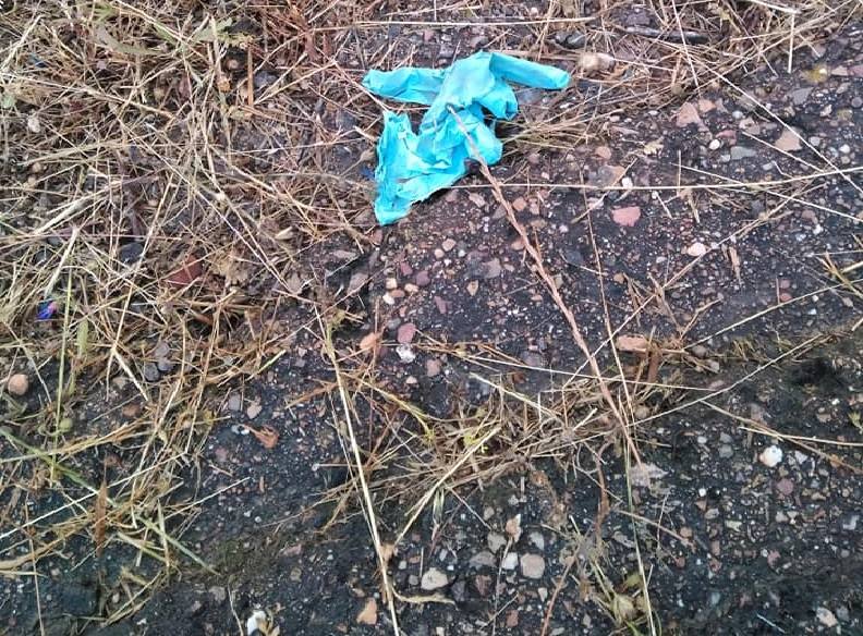 El Ayuntamiento de Miajadas pide a los vecinos que no tiren los guantes al suelo