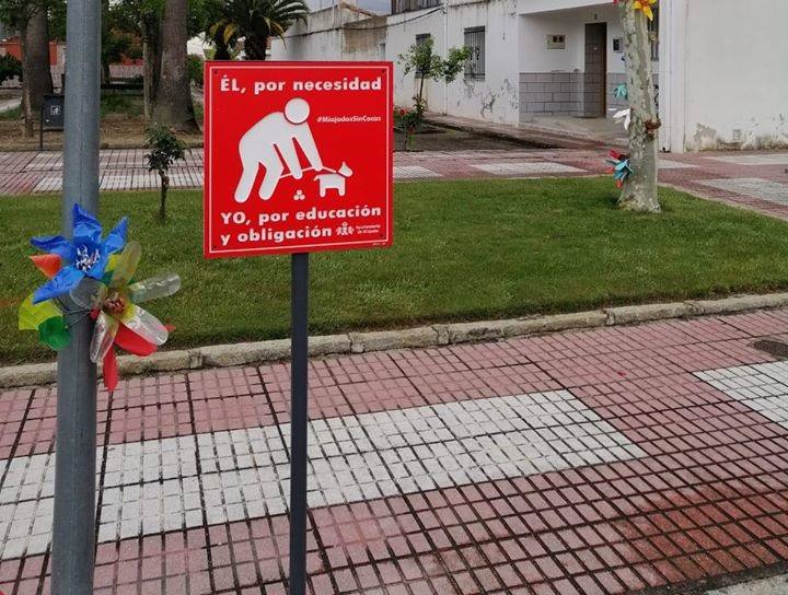 El Ayuntamiento lanza la campaña 'Cuida tu mascota, cuida tu entorno'