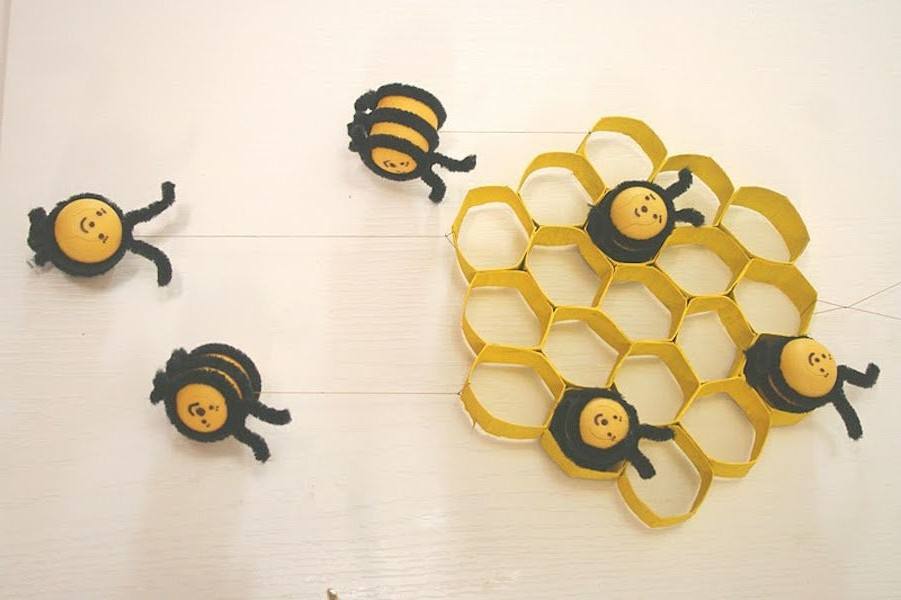 #Ludotecaencasa enseña cómo fabricar un panal de abejas