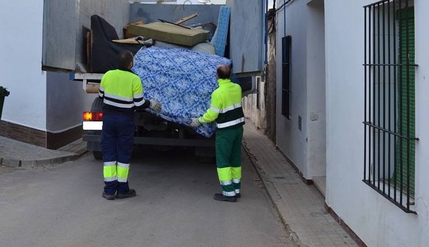 El próximo miércoles se procederá a la recogida de residuos voluminosos puerta a puerta