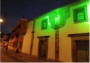 El Palacio Obispo Solís brilla en verde este fin de semana por la ELA