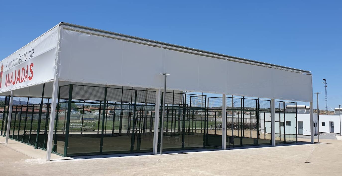 Finalizan las obras de la cubierta de las pistas de pádel