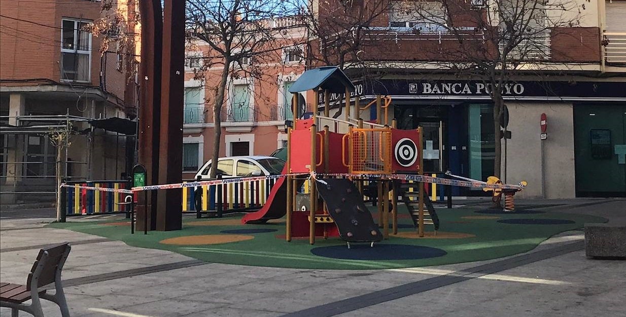 Ultiman los trabajos de preparación para reabrir los parques infantiles