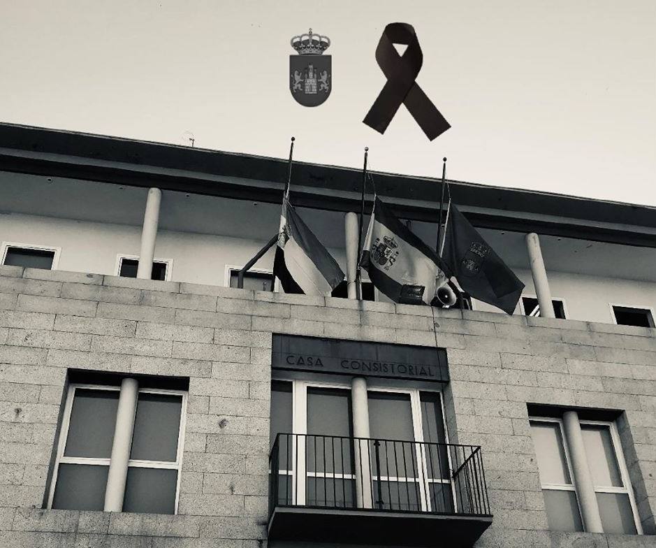 En el día del homenaje a las víctimas de Covid-19 Antonio Díaz ha recordado también a los vecinos de Miajadas