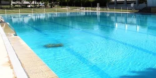 El PP expresa su disconformidad con no abrir la piscina municipal
