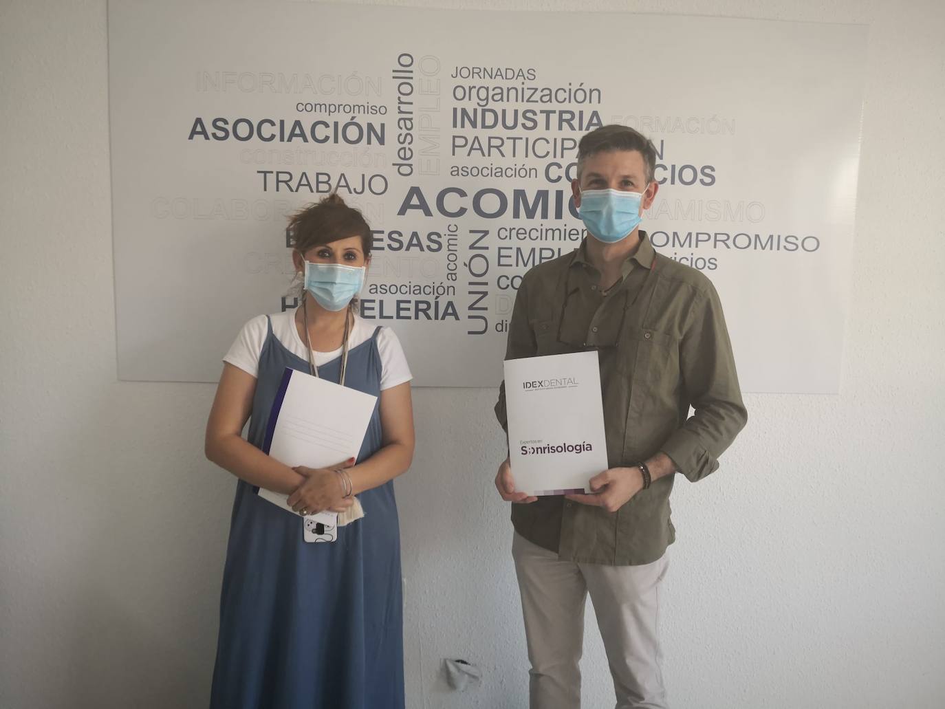 ACOMIC renueva convenio con Idex Dental