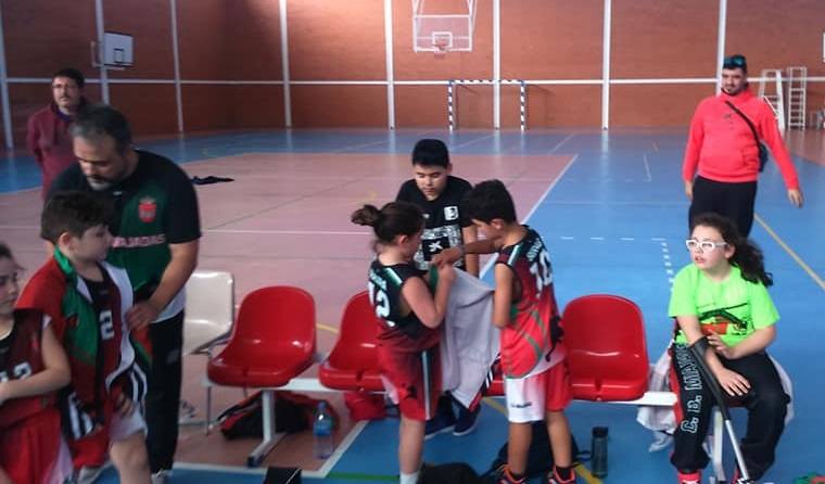 El Club de Baloncesto de Miajadas invita a unirse a ellos