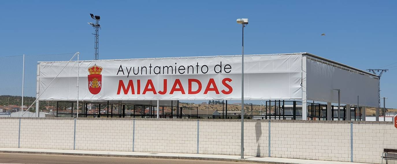 Las pistas de pádel y tenis disponen de nuevos horarios