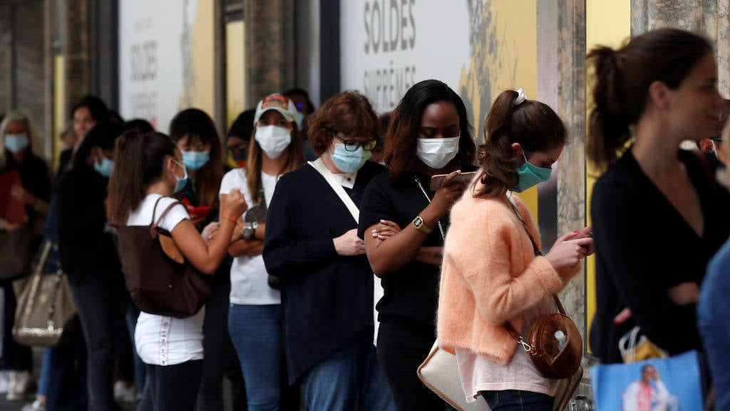 El centro de salud advierte de las distintas reglas de distanciamiento físico según los niveles de riesgo