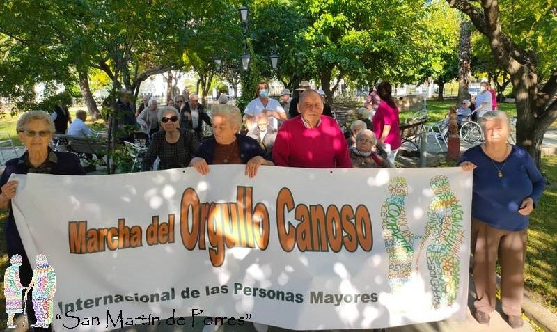 Los mayores de San Martín de Porres participan en la Marcha del Orgullo Canoso