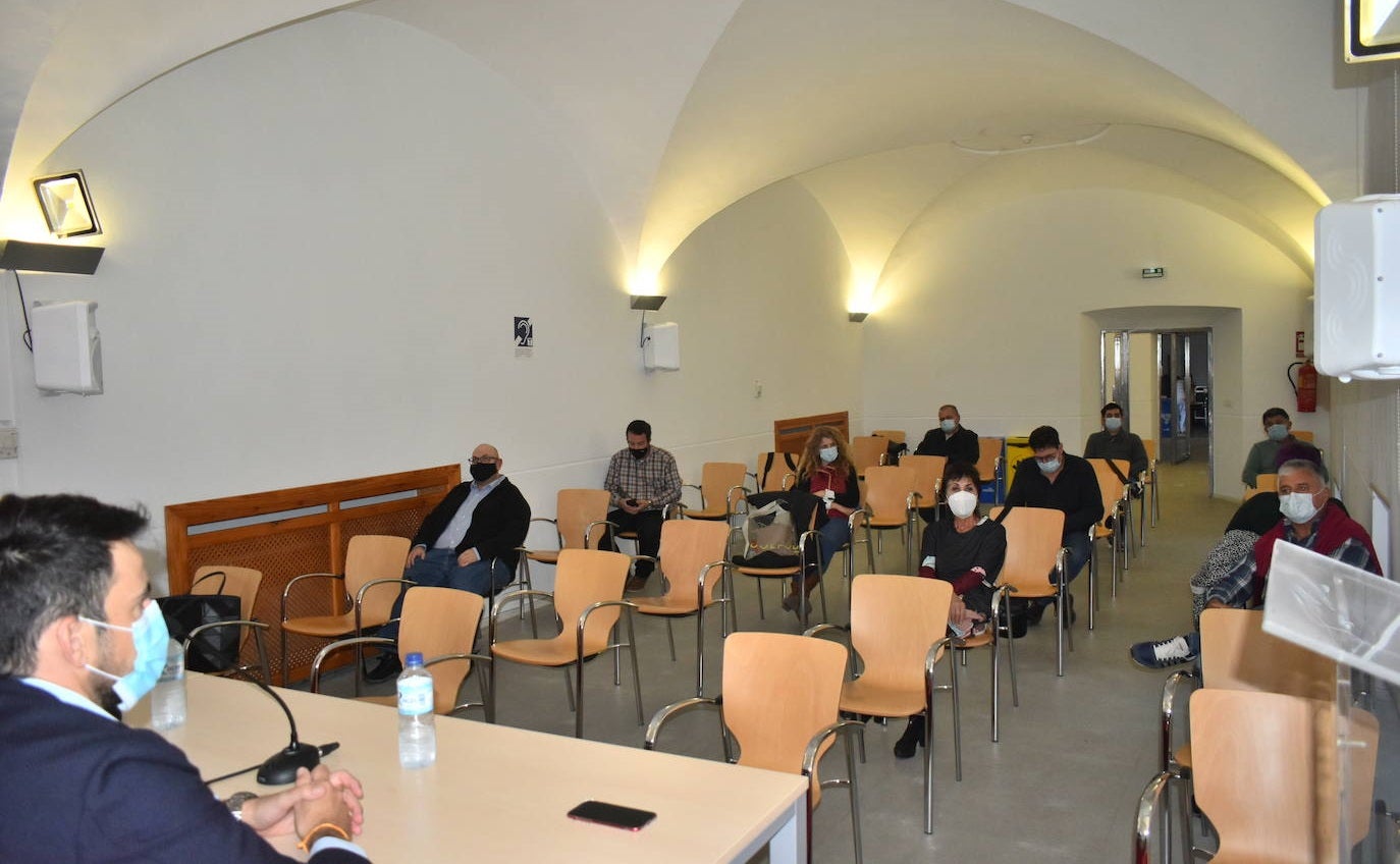 El partido Ciudadanos abordó la situación socio-sanitaria de Miajadas en una charla-reunión