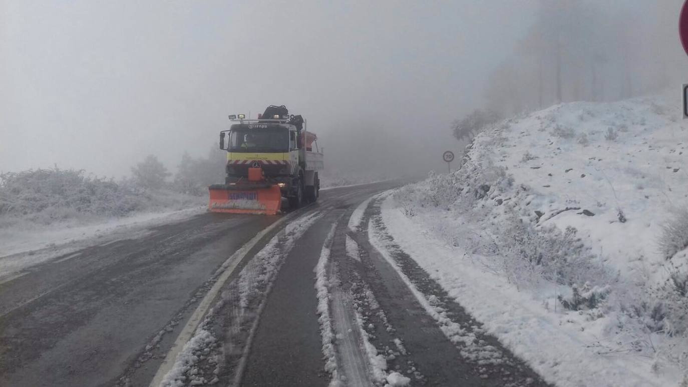 Diputación corta algunas carreteras de la provincia de Cáceres ante el temporal 'Filomena'
