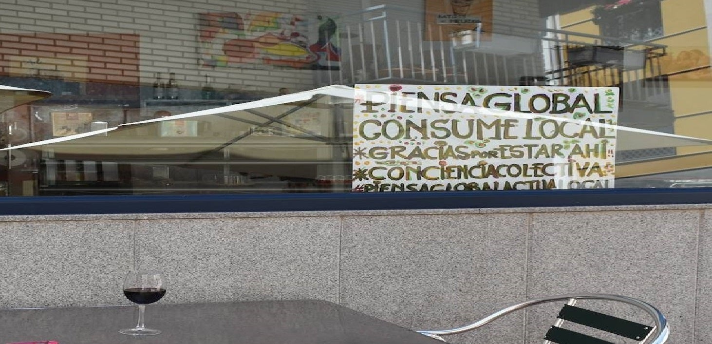 Los bares y restaurantes de Miajadas prestan servicio a domicilio y hacen pedidos para recoger en el local