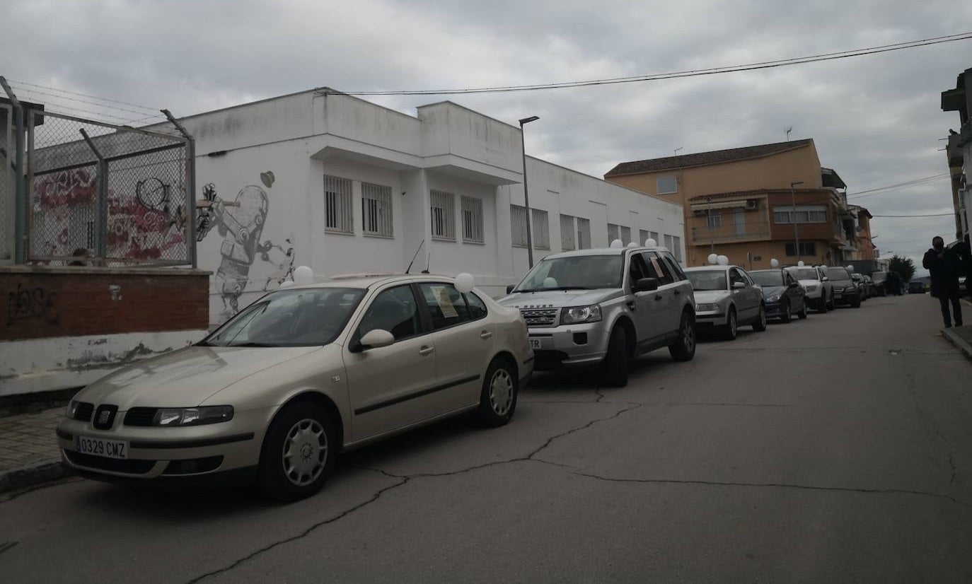 Los empresarios miajadeños realizan su segunda caravana para protestar contra los impuestos sin tener ingresos