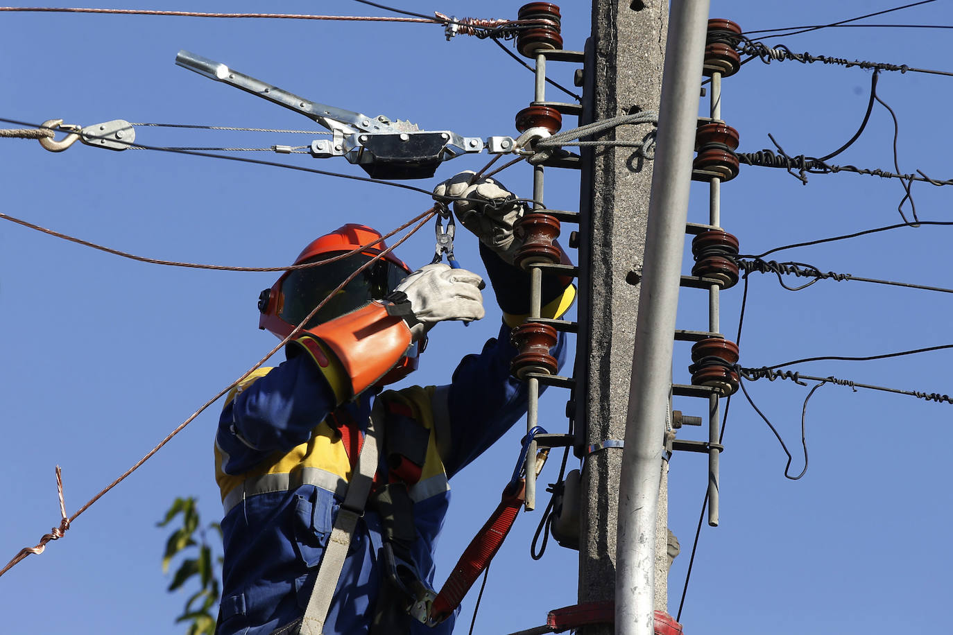 Corte del suministro eléctrico mañana domingo en la zona Puente Triana de Miajadas