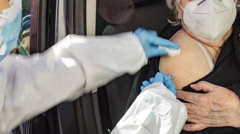 Comienza la vacunación a las personas mayores de 80 años en el Área de Salud de Miajadas