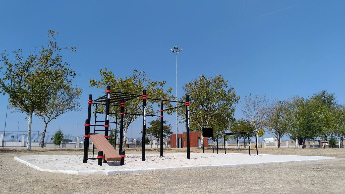 El Área de Deportes ofrece distintas posibilidades en la Laguna Nueva