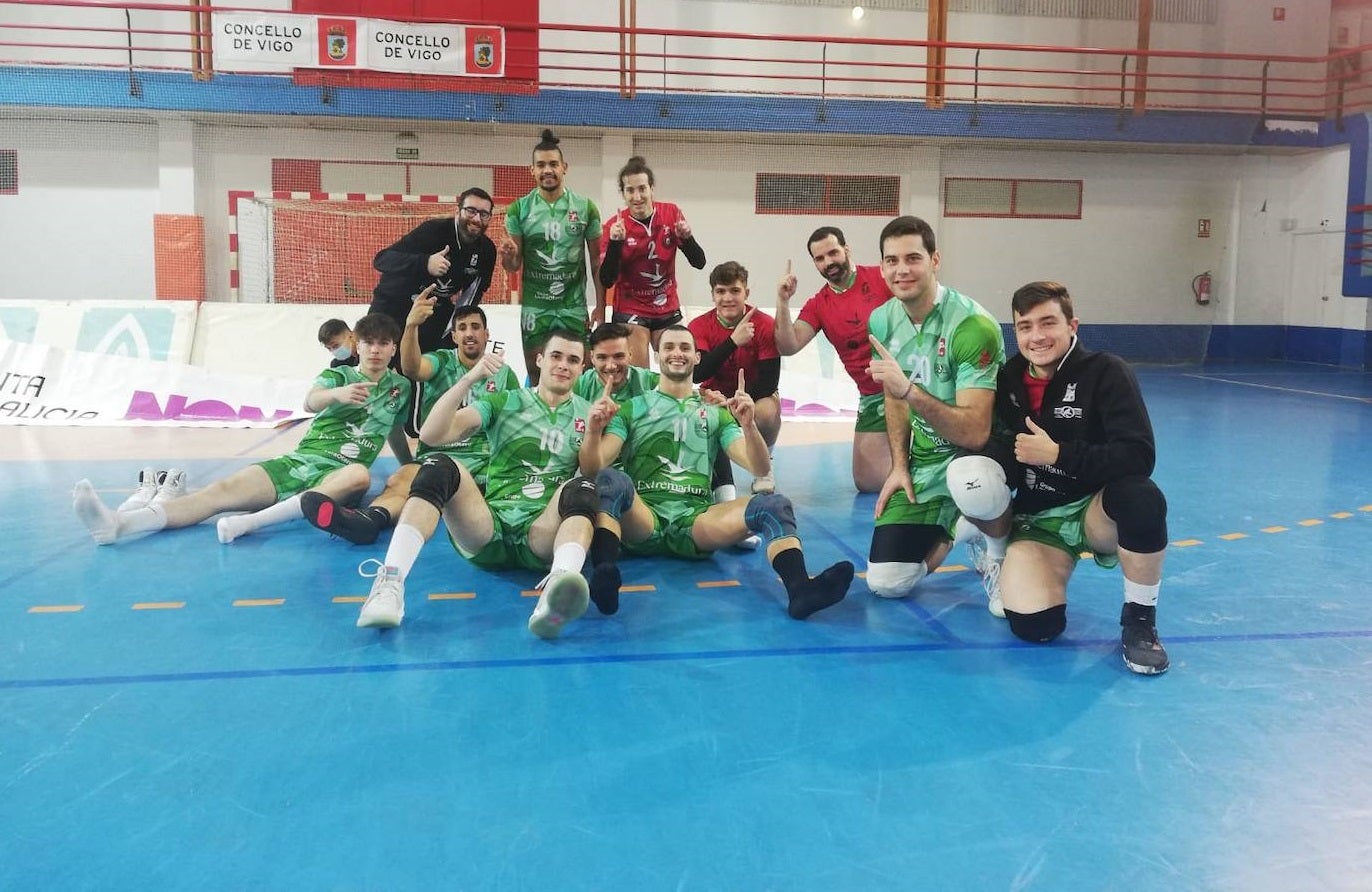 El Extremadura Grupo Laura Otero vuelve a recibir a su afición en el último partido de liga