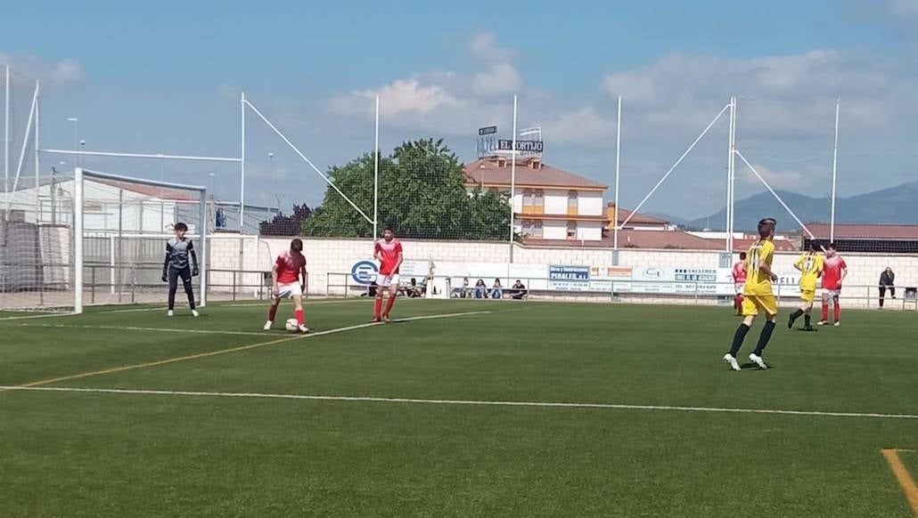 Los infantiles de la Escuela de Fútbol de Miajadas ganaron su primer partido