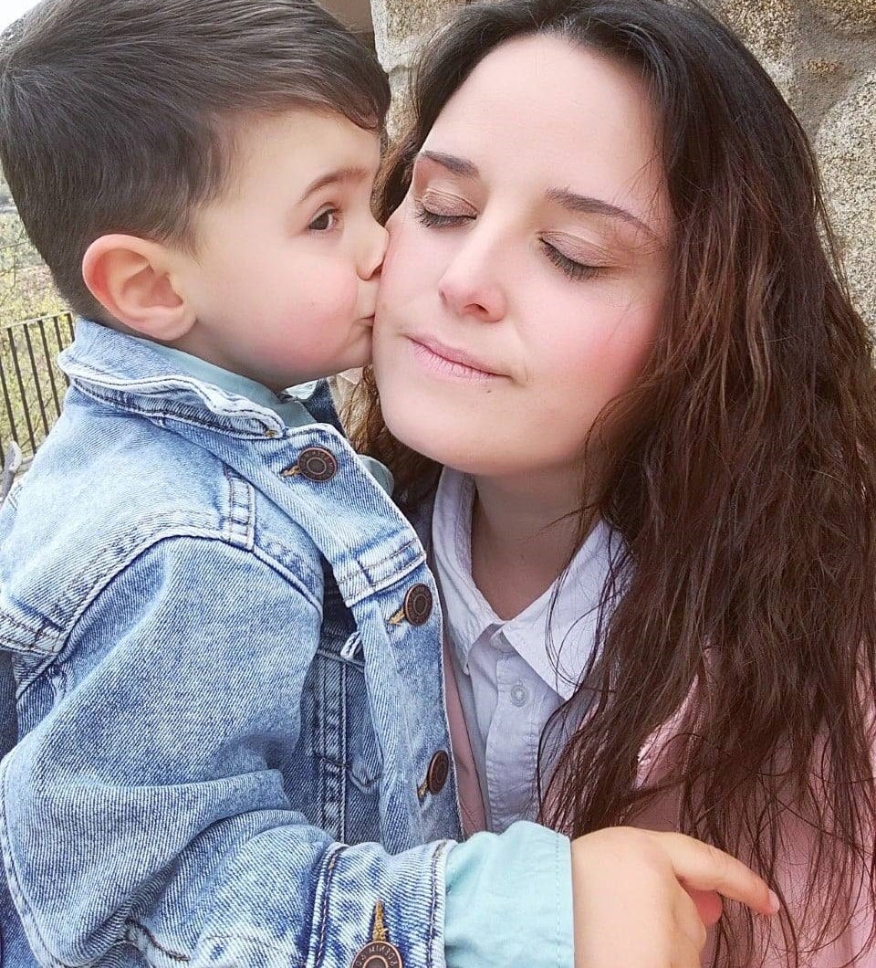 Ángeles Olmos, ganadora del concurso fotográfico del Día de la madre