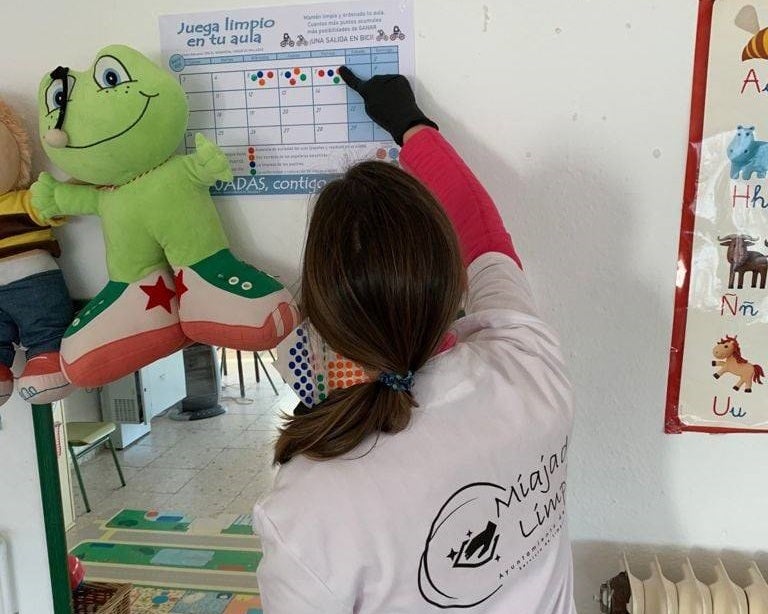 Los centros educativos de Miajadas ya tienen sus aulas ganadoras del concurso 'Juega limpio con tu aula'