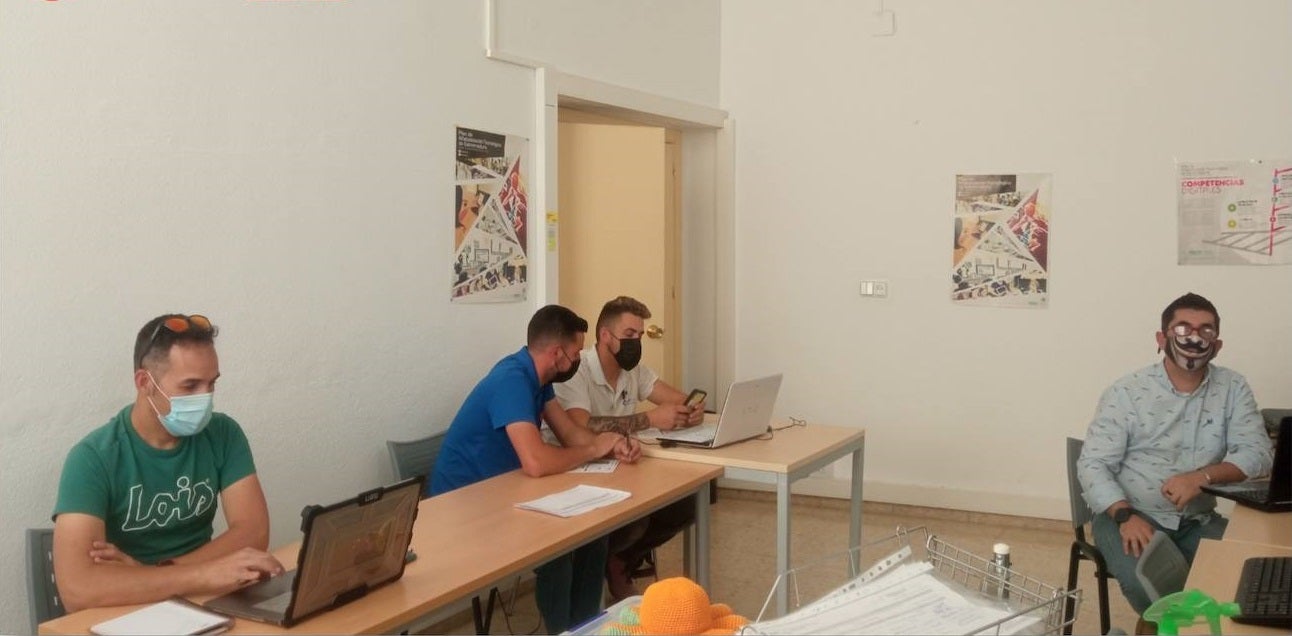 Empresarios miajadeños asisten al curso de 'Administración electrónica y certificados digitales'
