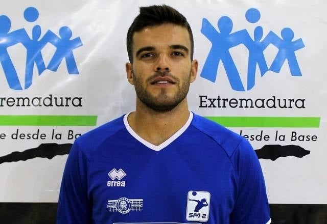 El Extremadura Grupo Laura Otero ficha a Rodrigo González Rivas