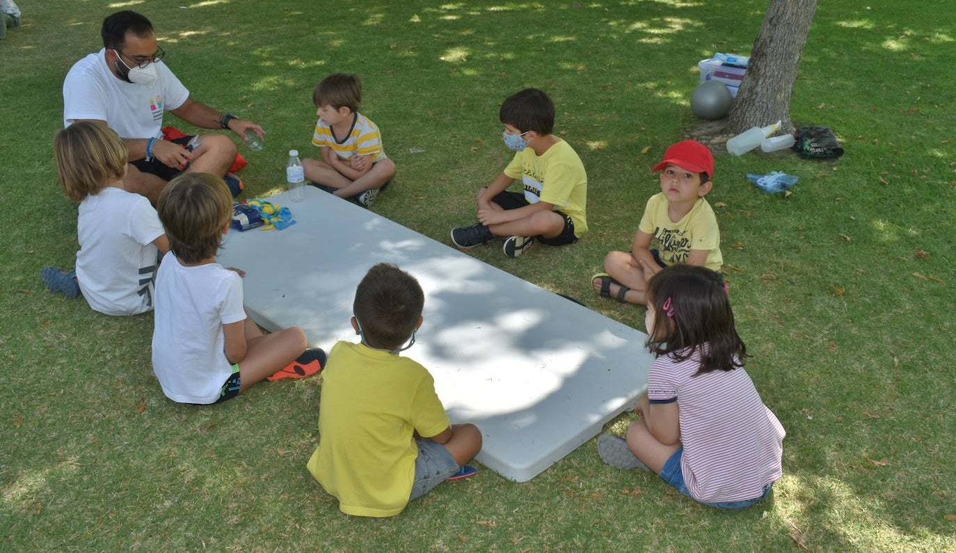Las fiestas tradicionales de Extremadura llegan a la Escuela infantil de verano
