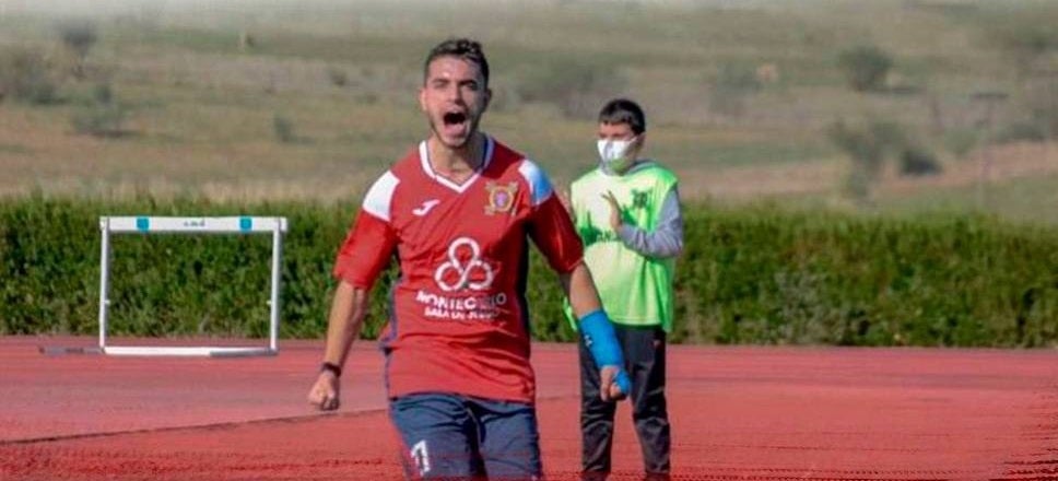 El Miajadas ficha a Adrián Fernández 'Adri'