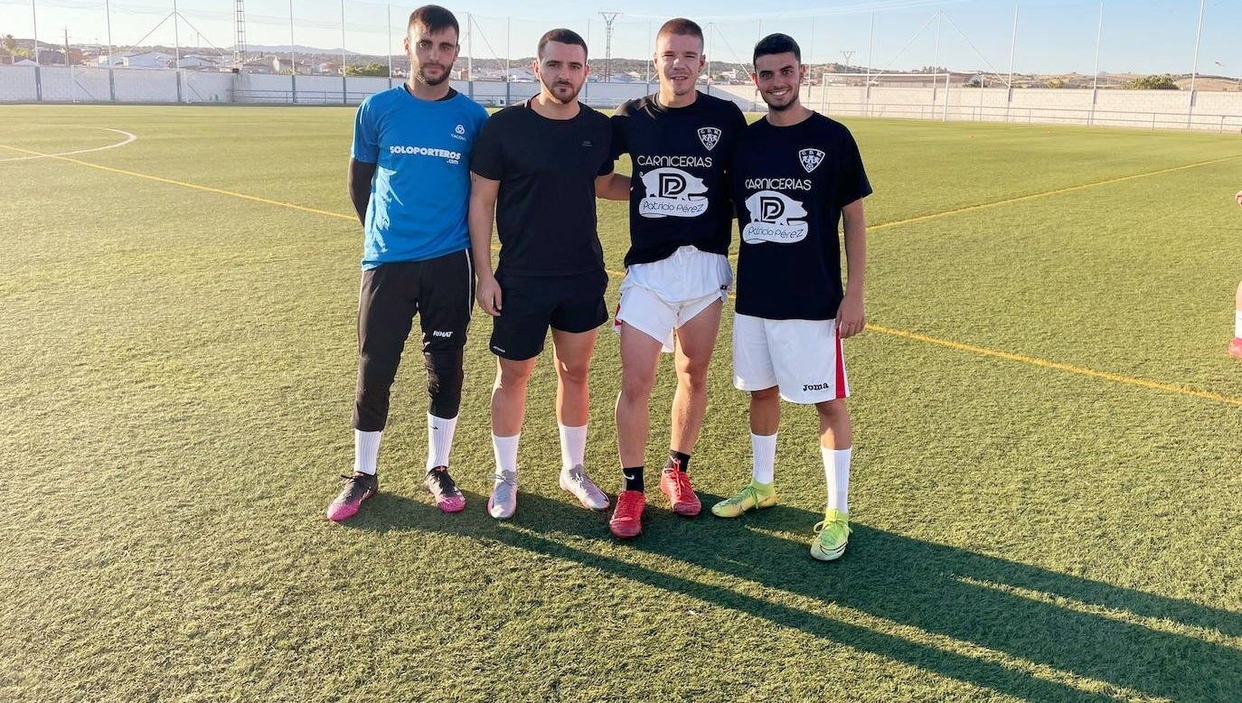 Pedro González, Xiscu Martínez, Roberto Chiscano y Adrián Fernández ya se han incorporado al Miajadas