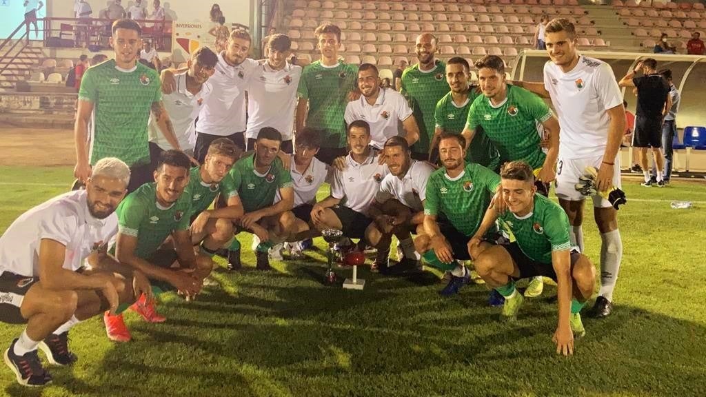 El Cacereño se lleva a casa el Trofeo de Feria de Miajadas