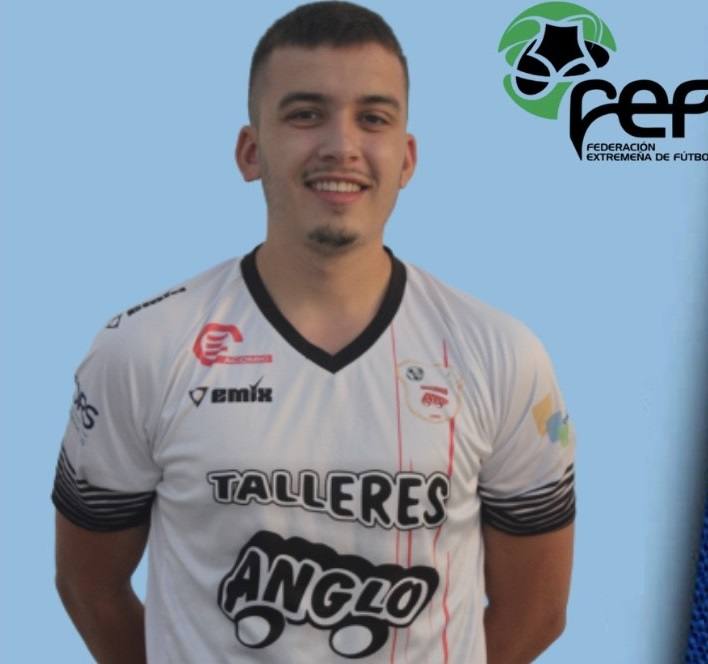 El miajadeño Agustín Torres se convierte en el nuevo fichaje del Talleres Anglo de 2ª Extremeña
