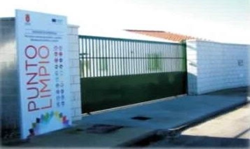 El horario del Punto Limpio se adelanta una hora