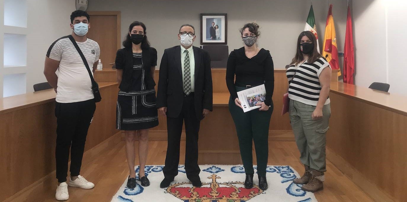 Encuentro entre el Ayuntamiento y la Federación de Asociaciones del Pueblo Gitano Extremeño