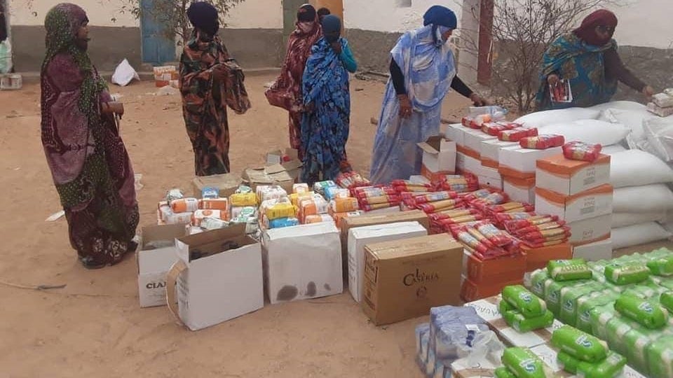'Amigos del pueblo saharaui' muestra a los miajadeños cómo distribuyen los alimentos en los campamentos de refugiados