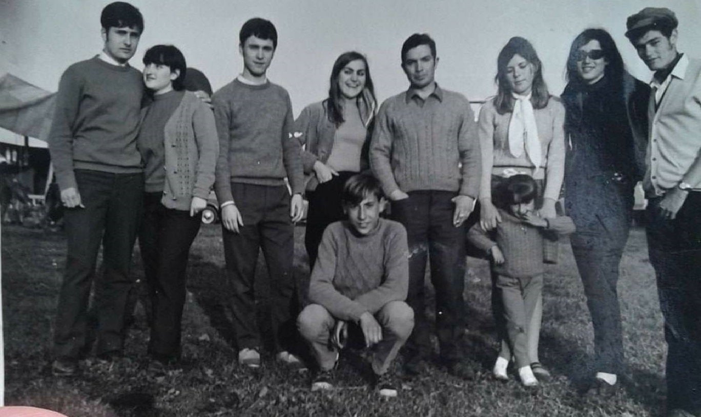 Desde la distancia: «Dicen que el primer amor nunca se olvida»
