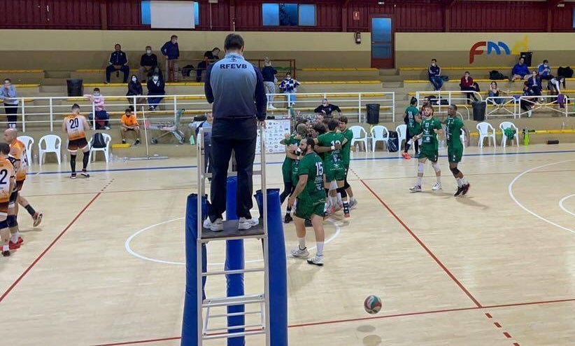 El Extremadura Grupo Laura Otero suma su tercera victoria de la temporada frente al Badajoz CPV